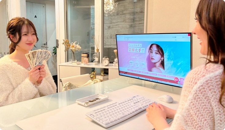 一日体験の説明を受ける女性