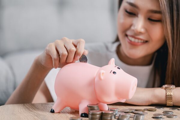 チャットレディを続けた場合の平均貯金額は？