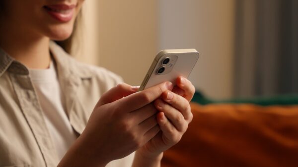 ２. 個人情報につながるものは映さない・言わない
