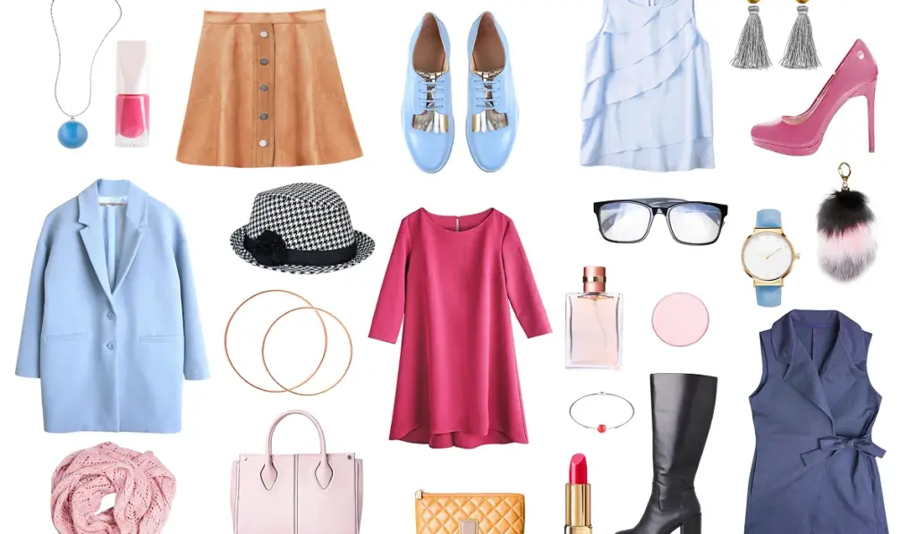 チャットレディの服装:定番アイテム