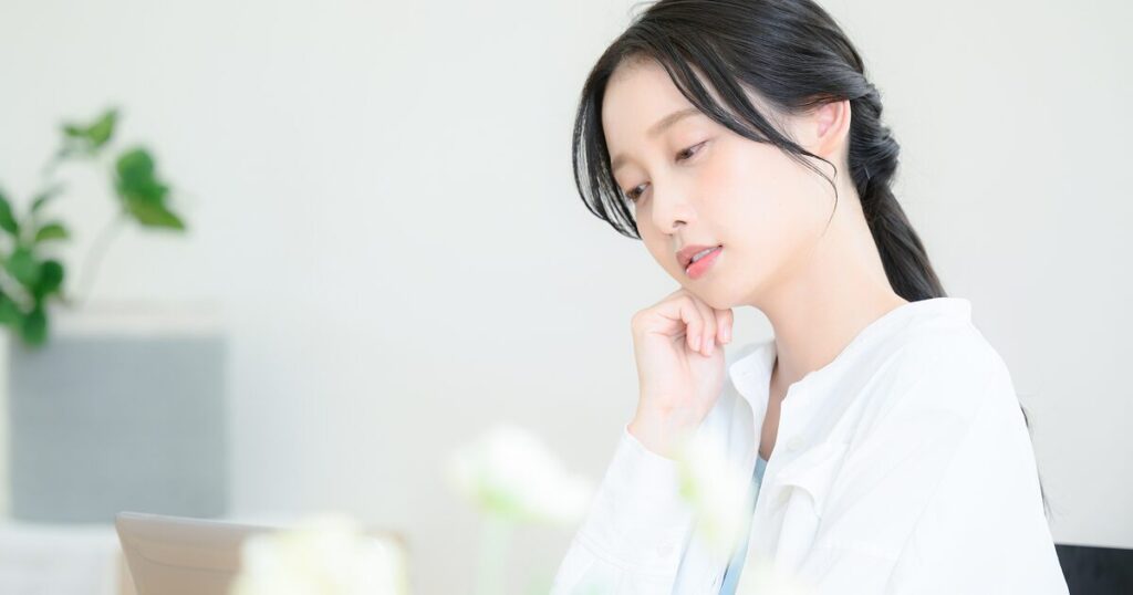 パソコンとスマホはどっちが稼げる?それぞれの特徴を比較