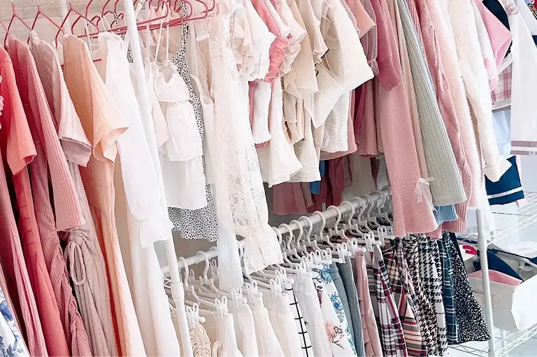 面接や仕事に使える豊富な貸衣装