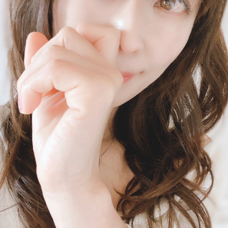 難波店管理スタッフ 詩織